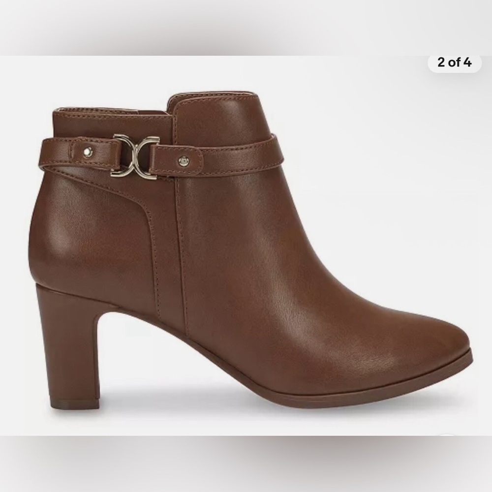 CHARTER CLUB Womens Brown Comfort Almond Toe Block Heel Zip-Up Booties Size 8